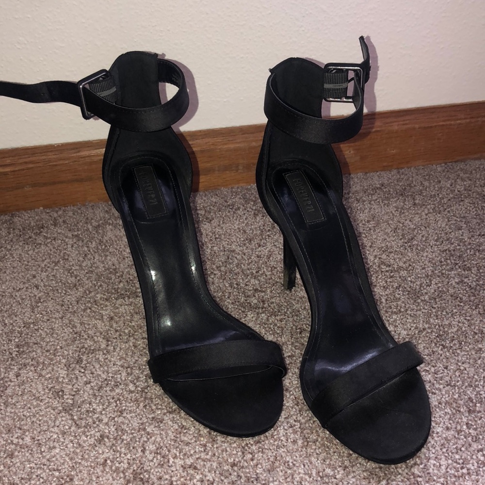 Forever 21 black heels